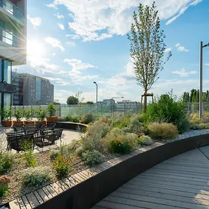 Apart Otel Residence, Marina Tower - Danube, Viyana